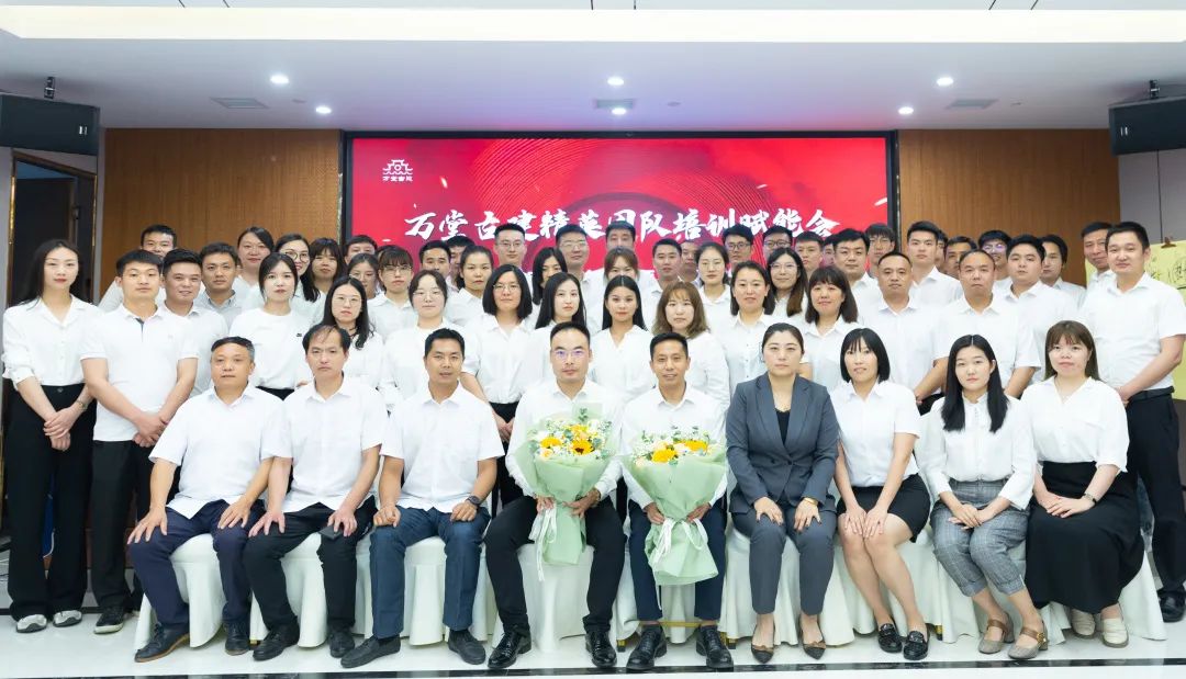 破風(fēng)激戰(zhàn)，爭鋒之巔——萬堂古建爭創(chuàng)行業(yè)新標(biāo)桿！